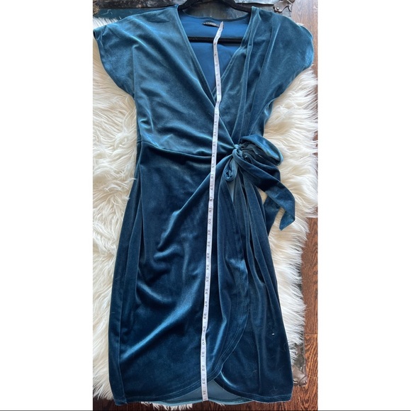 Signature by Reitmans Blue velvet Half Wrap Dress size XS - Picture 7 of 8